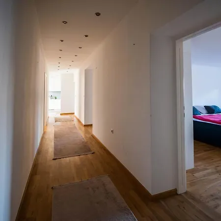 Bright 2bdr In The Main Pedestrian Zone Apartment Sarajevo