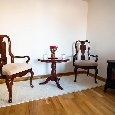 Apartment Bright 2bdr In The Main Pedestrian Zone Sarajevo