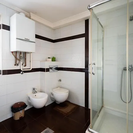 Bright 2bdr In The Main Pedestrian Zone Apartment Sarajevo