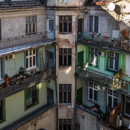 Apartment Bright 2bdr In The Main Pedestrian Zone