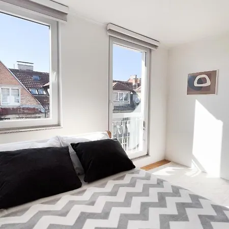 Apartment Bright 2bdr In The Main Pedestrian Zone Sarajevo